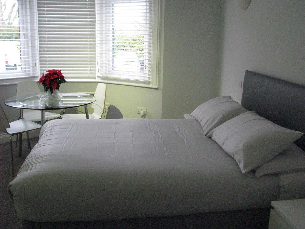 Park House Serviced Apartments Harrow Exteriér fotografie